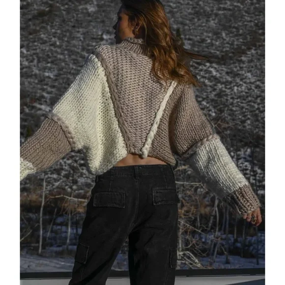 Cozy Colorblock Sweater - Picture 7 of 12